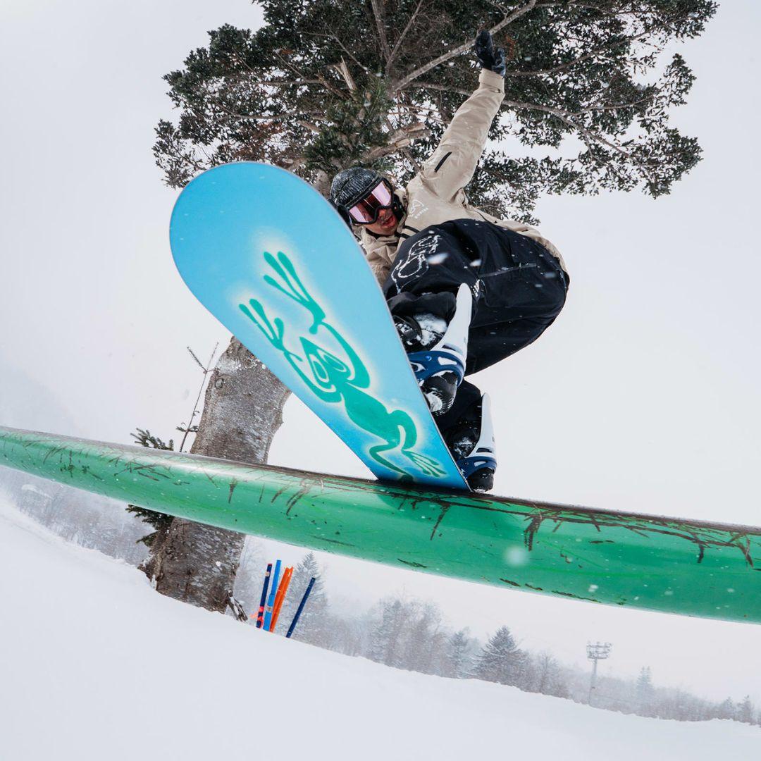 Burton Blossom Camber Snowboard 2026